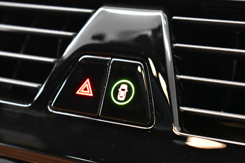 BMW 6シリーズ 623dｸﾞﾗﾝﾂｰﾘｽﾓ Mｽﾎﾟｰﾂ ｱｯﾌﾟｸﾞﾚｰﾄﾞ＆ｺﾝﾌｫｰﾄP ﾊﾟﾉﾗﾏｻﾝﾙｰﾌ ﾋｰﾀｰ&ﾍﾞﾝﾁﾚｰｼｮﾝ＆ﾏｯｻｰｼﾞ付ｺﾆｬｯｸ革 Apple Car Play 全面液晶ﾒｰﾀｰ LEDﾍｯﾄﾞﾗｲﾄ  ACC ﾊｰﾏﾝｶｰﾄﾞﾝｻｳﾝﾄﾞ  HUD LCW 20AW  ﾀｯﾁﾊﾟﾈﾙﾅﾋﾞ全周囲ｶﾒ 電動Rｹﾞｰﾄ 2年保証