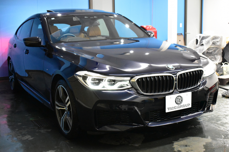 BMW 6シリーズ 623dｸﾞﾗﾝﾂｰﾘｽﾓ Mｽﾎﾟｰﾂ ｱｯﾌﾟｸﾞﾚｰﾄﾞ＆ｺﾝﾌｫｰﾄP ﾊﾟﾉﾗﾏｻﾝﾙｰﾌ ﾋｰﾀｰ&ﾍﾞﾝﾁﾚｰｼｮﾝ＆ﾏｯｻｰｼﾞ付ｺﾆｬｯｸ革 Apple Car Play 全面液晶ﾒｰﾀｰ LEDﾍｯﾄﾞﾗｲﾄ  ACC ﾊｰﾏﾝｶｰﾄﾞﾝｻｳﾝﾄﾞ  HUD LCW 20AW  ﾀｯﾁﾊﾟﾈﾙﾅﾋﾞ全周囲ｶﾒ 電動Rｹﾞｰﾄ 2年保証