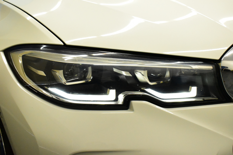 BMW 3シリーズ 330i Mｽﾎﾟｰﾂ 高出力ﾓﾃﾞﾙ ﾃﾞﾋﾞｭｰ&ｺﾝﾌｫｰﾄP ﾋｰﾀｰ付黒革 全周囲ｶﾒﾗ ACC 19AW Mｽﾎﾟｰﾂﾌﾞﾚｰｷ LEDﾍｯﾄﾞﾗｲﾄ ﾗｲﾌﾞｺｯｸﾋﾟｯﾄ ﾀｯﾁﾊﾟﾈﾙHDDﾅﾋﾞ ｱｯﾌﾟﾙｶｰﾌﾟﾚｲ ｳｯﾄﾞｲﾝﾃﾘｱ 電動ﾄﾗﾝｸ 2年保証