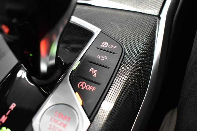 BMW 3シリーズ M340i Xﾄﾞﾗｲﾌﾞ ﾂｰﾘﾝｸﾞ ｲﾉﾍﾞｰｼｮﾝP ﾊﾟﾉﾗﾏｻﾝﾙｰﾌ ﾋｰﾀｰ付白革 追従ACC HUD ﾚｰｻﾞｰLEDﾗｲﾄ ｼﾞｪｽﾁｬｰC付ﾀｯﾁﾊﾟﾈﾙﾅﾋﾞ全周囲ｶﾒﾗ ﾊｰﾏﾝｶｰﾄﾞﾝ 車線変更&逸脱警告 衝突軽減B 電動Rｹﾞｰﾄ 2年保証