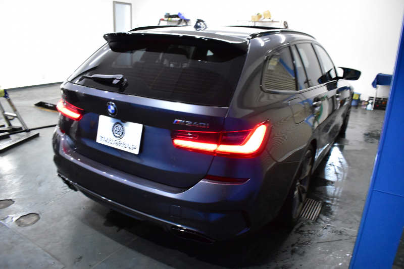 BMW 3シリーズ M340i Xﾄﾞﾗｲﾌﾞ ﾂｰﾘﾝｸﾞ ｲﾉﾍﾞｰｼｮﾝP ﾊﾟﾉﾗﾏｻﾝﾙｰﾌ ﾋｰﾀｰ付白革 追従ACC HUD ﾚｰｻﾞｰLEDﾗｲﾄ ｼﾞｪｽﾁｬｰC付ﾀｯﾁﾊﾟﾈﾙﾅﾋﾞ全周囲ｶﾒﾗ ﾊｰﾏﾝｶｰﾄﾞﾝ 車線変更&逸脱警告 衝突軽減B 電動Rｹﾞｰﾄ 2年保証