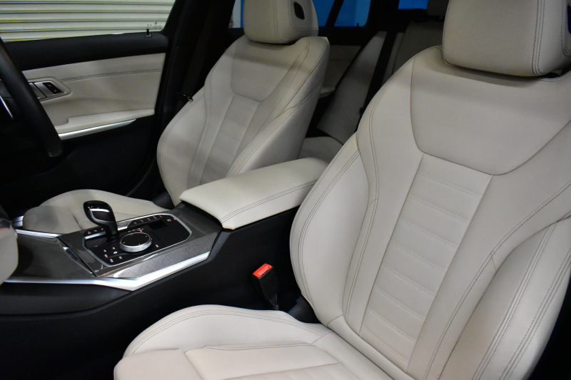 BMW 3シリーズ M340i Xﾄﾞﾗｲﾌﾞ ﾂｰﾘﾝｸﾞ ｲﾉﾍﾞｰｼｮﾝP ﾊﾟﾉﾗﾏｻﾝﾙｰﾌ ﾋｰﾀｰ付白革 追従ACC HUD ﾚｰｻﾞｰLEDﾗｲﾄ ｼﾞｪｽﾁｬｰC付ﾀｯﾁﾊﾟﾈﾙﾅﾋﾞ全周囲ｶﾒﾗ ﾊｰﾏﾝｶｰﾄﾞﾝ 車線変更&逸脱警告 衝突軽減B 電動Rｹﾞｰﾄ 2年保証