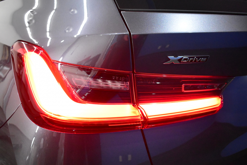 BMW 3シリーズ M340i Xﾄﾞﾗｲﾌﾞ ﾂｰﾘﾝｸﾞ ｲﾉﾍﾞｰｼｮﾝP ﾊﾟﾉﾗﾏｻﾝﾙｰﾌ ﾋｰﾀｰ付白革 追従ACC HUD ﾚｰｻﾞｰLEDﾗｲﾄ ｼﾞｪｽﾁｬｰC付ﾀｯﾁﾊﾟﾈﾙﾅﾋﾞ全周囲ｶﾒﾗ ﾊｰﾏﾝｶｰﾄﾞﾝ 車線変更&逸脱警告 衝突軽減B 電動Rｹﾞｰﾄ 2年保証