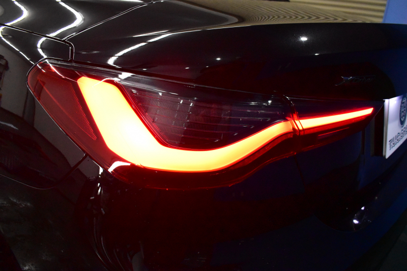 BMW 4シリーズ M440i xDriveｶﾌﾞﾘｵﾚ 4WD 1ｵｰﾅｰ ｺﾝﾌｫｰﾄP ﾋｰﾀｰ付赤革 ｴｱｶﾗｰ ﾚｰｻﾞｰLEDﾍｯﾄﾞﾗｲﾄ ACC HUD Mｽﾎﾟｰﾂﾃﾞﾌ&ﾌﾞﾚｰｷ 可変Mｻｽ ﾗｲﾌﾞｺｯｸﾋﾟｯﾄﾀｯﾁﾊﾟﾈﾙﾅﾋﾞ全周囲ｶﾒﾗ Apple Car Play ﾌﾙｾｸﾞ harman/kardon 19AW ﾋﾟｱﾉﾌﾞﾗｯｸｲﾝﾃﾘｱ 2年保証