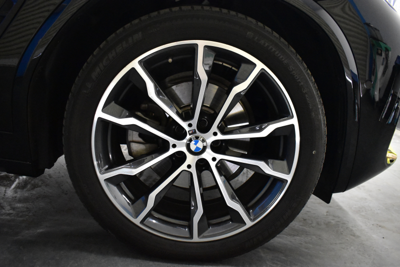 BMW X3 Xﾄﾞﾗｲﾌﾞ20d Mｽﾎﾟｰﾂ ｾﾚｸﾄ&ﾊｲﾗｲﾝP ﾊﾟﾉﾗﾏｻﾝR 型式変更後ﾓﾃﾞﾙ（UZ20） ﾗｲﾌﾞｺｯｸﾋﾟｯﾄ  20AW 前席ﾍﾞﾝﾁﾚｰｼｮﾝ LEDﾍｯﾄﾞﾗｲﾄ 追従ACC HUD 全席ﾋｰﾀｰ付茶革 LCW ﾀｯﾁﾊﾟﾈﾙﾅﾋﾞﾌﾙｾｸﾞ全周囲ｶﾒﾗ3Dﾋﾞｭｰ ﾜｲﾔﾚｽ充電  2年保証