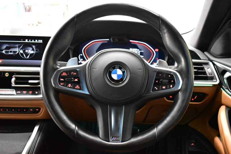 BMW 4シリーズ 420i ｶﾌﾞﾘｵﾚ Mｽﾎﾟｰﾂ ｺﾝﾌｫｰﾄP 1ｵｰﾅｰ ﾋｰﾀｰ付ｺﾆｬｯｸ革 ｴｱｶﾗｰ 全周囲ｶﾒﾗ LEDﾍｯﾄﾞ ACC LCW ﾗｲﾌﾞｺｯｸﾋﾟｯﾄﾀｯﾁﾊﾟﾈﾙﾅﾋﾞPｱｼｽﾄ Apple Car Play 19AW ｳｯﾄﾞｲﾝﾃﾘｱ ｳｲﾝﾄﾞﾘﾌﾚｸﾀｰ ｽﾏｰﾄｷｰ 2年保証