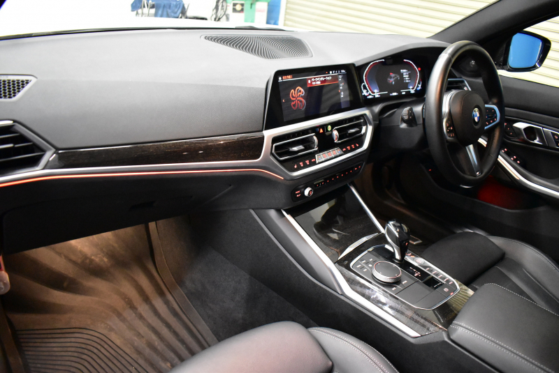 BMW 3シリーズ 330i Mｽﾎﾟｰﾂ 高出力ﾓﾃﾞﾙ  ｲﾉﾍﾞｰｼｮﾝ&ﾌｧｽﾄﾄﾗｯｸ＆ｻｳﾝﾄﾞ＆ﾊｲﾗｲﾝ＆ｺﾝﾌｫｰﾄP ﾋｰﾀｰ付黒革 ACC HUD 可変Mｻｽ 19AW Mｽﾎﾟｰﾂﾌﾞﾚｰｷ ﾗｲﾌﾞｺｯｸﾋﾟｯﾄ ｼﾞｪｽﾁｬｰC付ﾀｯﾁﾊﾟﾈﾙﾅﾋﾞ全周囲ｶﾒﾗ ｱｯﾌﾟﾙｶｰﾌﾟﾚｲ 電動ﾄﾗﾝｸ 2年保証