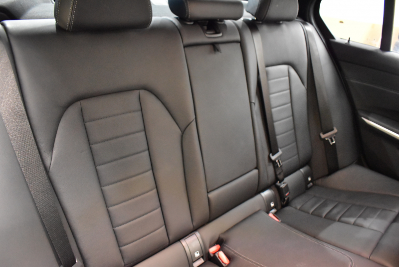 BMW 3シリーズ 330i Mｽﾎﾟｰﾂ 高出力ﾓﾃﾞﾙ  ｲﾉﾍﾞｰｼｮﾝ&ﾌｧｽﾄﾄﾗｯｸ＆ｻｳﾝﾄﾞ＆ﾊｲﾗｲﾝ＆ｺﾝﾌｫｰﾄP ﾋｰﾀｰ付黒革 ACC HUD 可変Mｻｽ 19AW Mｽﾎﾟｰﾂﾌﾞﾚｰｷ ﾗｲﾌﾞｺｯｸﾋﾟｯﾄ ｼﾞｪｽﾁｬｰC付ﾀｯﾁﾊﾟﾈﾙﾅﾋﾞ全周囲ｶﾒﾗ ｱｯﾌﾟﾙｶｰﾌﾟﾚｲ 電動ﾄﾗﾝｸ 2年保証