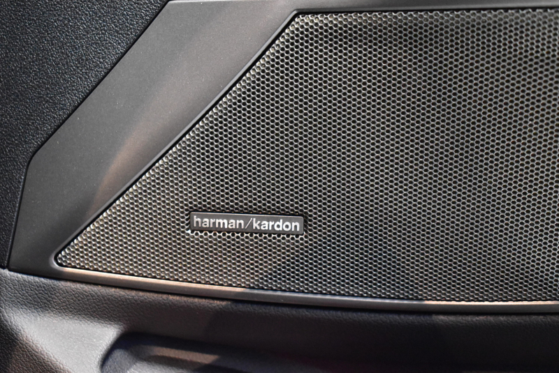 BMW 3シリーズ 330i Mｽﾎﾟｰﾂ 高出力ﾓﾃﾞﾙ  ｲﾉﾍﾞｰｼｮﾝ&ﾌｧｽﾄﾄﾗｯｸ＆ｻｳﾝﾄﾞ＆ﾊｲﾗｲﾝ＆ｺﾝﾌｫｰﾄP ﾋｰﾀｰ付黒革 ACC HUD 可変Mｻｽ 19AW Mｽﾎﾟｰﾂﾌﾞﾚｰｷ ﾗｲﾌﾞｺｯｸﾋﾟｯﾄ ｼﾞｪｽﾁｬｰC付ﾀｯﾁﾊﾟﾈﾙﾅﾋﾞ全周囲ｶﾒﾗ ｱｯﾌﾟﾙｶｰﾌﾟﾚｲ 電動ﾄﾗﾝｸ 2年保証