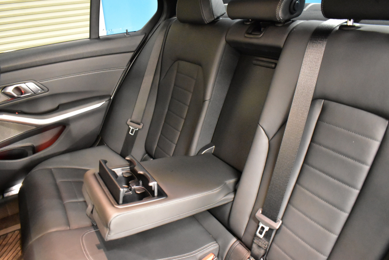 BMW 3シリーズ 330i Mｽﾎﾟｰﾂ 高出力ﾓﾃﾞﾙ  ｲﾉﾍﾞｰｼｮﾝ&ﾌｧｽﾄﾄﾗｯｸ＆ｻｳﾝﾄﾞ＆ﾊｲﾗｲﾝ＆ｺﾝﾌｫｰﾄP ﾋｰﾀｰ付黒革 ACC HUD 可変Mｻｽ 19AW Mｽﾎﾟｰﾂﾌﾞﾚｰｷ ﾗｲﾌﾞｺｯｸﾋﾟｯﾄ ｼﾞｪｽﾁｬｰC付ﾀｯﾁﾊﾟﾈﾙﾅﾋﾞ全周囲ｶﾒﾗ ｱｯﾌﾟﾙｶｰﾌﾟﾚｲ 電動ﾄﾗﾝｸ 2年保証