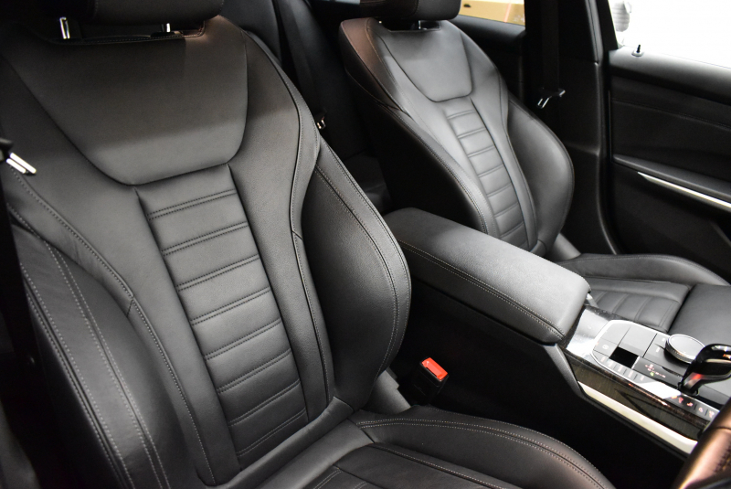 BMW 3シリーズ 330i Mｽﾎﾟｰﾂ 高出力ﾓﾃﾞﾙ  ｲﾉﾍﾞｰｼｮﾝ&ﾌｧｽﾄﾄﾗｯｸ＆ｻｳﾝﾄﾞ＆ﾊｲﾗｲﾝ＆ｺﾝﾌｫｰﾄP ﾋｰﾀｰ付黒革 ACC HUD 可変Mｻｽ 19AW Mｽﾎﾟｰﾂﾌﾞﾚｰｷ ﾗｲﾌﾞｺｯｸﾋﾟｯﾄ ｼﾞｪｽﾁｬｰC付ﾀｯﾁﾊﾟﾈﾙﾅﾋﾞ全周囲ｶﾒﾗ ｱｯﾌﾟﾙｶｰﾌﾟﾚｲ 電動ﾄﾗﾝｸ 2年保証