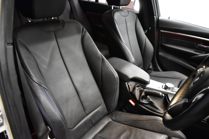 BMW 3シリーズ 320dﾂｰﾘﾝｸﾞ Mｽﾎﾟｰﾂｴﾃﾞｨｼｮﾝｼｬﾄﾞｰ LCI後期限定 ﾋｰﾀｰ付黒革 専用ﾀﾞｰｸLEDﾍｯﾄﾞﾗｲﾄ&ﾃｰﾙ 液晶ﾒｰﾀｰ 追従ACC ﾀｯﾁﾊﾟﾈﾙHDDﾅﾋﾞ 車線変更&逸脱&歩行者警告 衝突軽減ﾌﾞﾚｰｷ  19AW 電動Rｹﾞｰﾄ 前後PDC Bｶﾒﾗ  2年保証