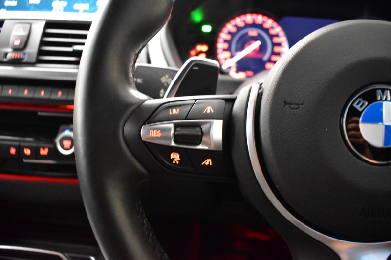 BMW 3シリーズ 320dﾂｰﾘﾝｸﾞ Mｽﾎﾟｰﾂｴﾃﾞｨｼｮﾝｼｬﾄﾞｰ LCI後期限定 ﾋｰﾀｰ付黒革 専用ﾀﾞｰｸLEDﾍｯﾄﾞﾗｲﾄ&ﾃｰﾙ 液晶ﾒｰﾀｰ 追従ACC ﾀｯﾁﾊﾟﾈﾙHDDﾅﾋﾞ 車線変更&逸脱&歩行者警告 衝突軽減ﾌﾞﾚｰｷ  19AW 電動Rｹﾞｰﾄ 前後PDC Bｶﾒﾗ  2年保証