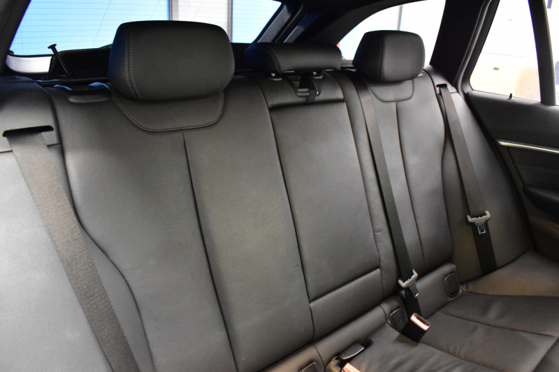 BMW 3シリーズ 320dﾂｰﾘﾝｸﾞ Mｽﾎﾟｰﾂｴﾃﾞｨｼｮﾝｼｬﾄﾞｰ LCI後期限定 ﾋｰﾀｰ付黒革 専用ﾀﾞｰｸLEDﾍｯﾄﾞﾗｲﾄ&ﾃｰﾙ 液晶ﾒｰﾀｰ 追従ACC ﾀｯﾁﾊﾟﾈﾙHDDﾅﾋﾞ 車線変更&逸脱&歩行者警告 衝突軽減ﾌﾞﾚｰｷ  19AW 電動Rｹﾞｰﾄ 前後PDC Bｶﾒﾗ  2年保証