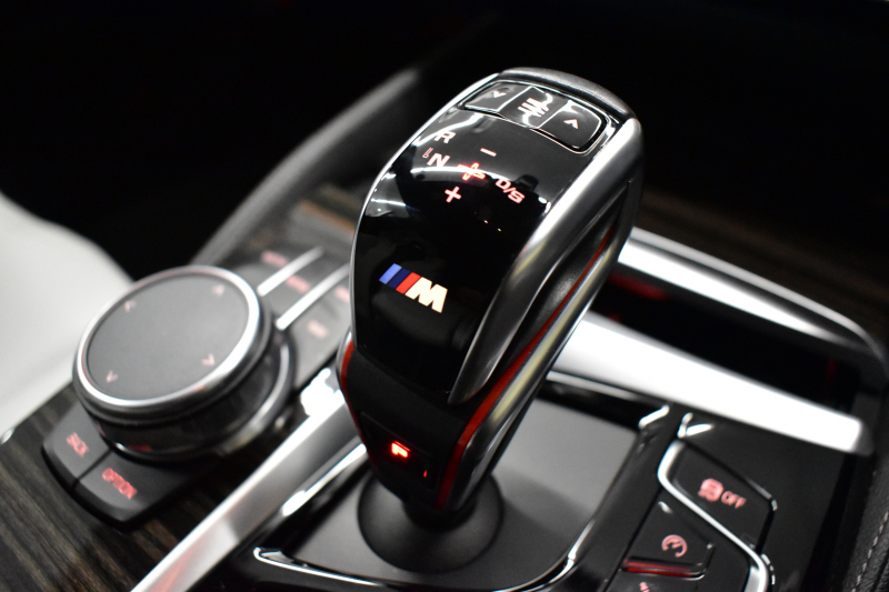 BMW Mシリーズ M5 V8ﾂｲﾝﾀｰﾎﾞ600馬力 MxDrive ｺﾝﾌｫｰﾄP  Bowers＆Wilkinsﾀﾞｲﾔﾓﾝﾄﾞｻﾗｳﾝﾄﾞｻｳﾝﾄﾞｼｽﾃﾑ 全席ﾋｰﾀｰ&前席ﾍﾞﾝﾁﾚｰｼｮﾝ&ﾏｯｻｰｼﾞ付白革 ｽﾃｱﾘﾝｸﾞﾋｰﾀｰ ｱﾝﾋﾞｴﾝﾄｴｱP  追従ACC LCW LEDﾍｯﾄﾞﾗｲﾄ HUD 液晶ﾒｰﾀｰ 3Dﾋﾞｭｰ 20AW 2年保証