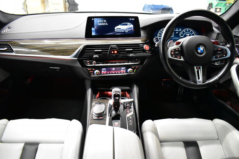 BMW Mシリーズ M5 V8ﾂｲﾝﾀｰﾎﾞ600馬力 MxDrive ｺﾝﾌｫｰﾄP  Bowers＆Wilkinsﾀﾞｲﾔﾓﾝﾄﾞｻﾗｳﾝﾄﾞｻｳﾝﾄﾞｼｽﾃﾑ 全席ﾋｰﾀｰ&前席ﾍﾞﾝﾁﾚｰｼｮﾝ&ﾏｯｻｰｼﾞ付白革 ｽﾃｱﾘﾝｸﾞﾋｰﾀｰ ｱﾝﾋﾞｴﾝﾄｴｱP  追従ACC LCW LEDﾍｯﾄﾞﾗｲﾄ HUD 液晶ﾒｰﾀｰ 3Dﾋﾞｭｰ 20AW 2年保証