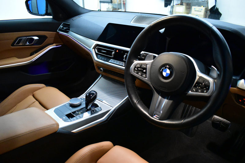 BMW 3シリーズ M340i Xﾄﾞﾗｲﾌﾞ ﾋｰﾀｰ付茶革Mｽﾎﾟｰﾂｼｰﾄ ｲﾉﾍﾞｰｼｮﾝP 全周囲ｶﾒﾗ 電動ﾄﾗﾝｸ ﾚｰｻﾞｰLEDﾗｲﾄ ACC HUD 可変Mｻｽ 19AW Mｽﾎﾟｰﾂﾌﾞﾚｰｷ&ﾃﾞﾌ ｼﾞｪｽﾁｬｰC付ﾀｯﾁﾊﾟﾈﾙﾅﾋﾞﾊｰﾏﾝｶｰﾄﾞﾝ ﾜｲﾔﾚｽ充電 側面衝突&車線変更&逸脱警告 2年保証