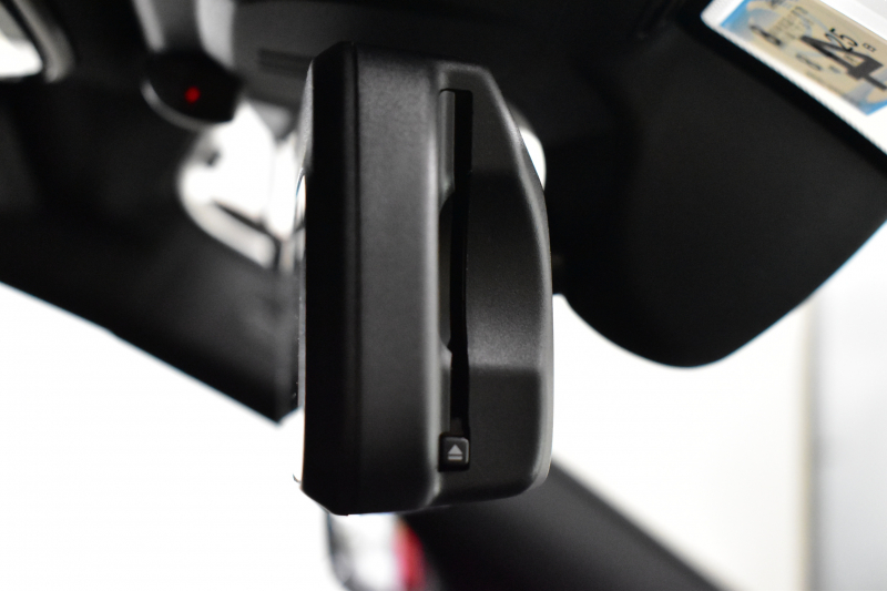 BMW 3シリーズ 320i Mｽﾎﾟｰﾂ ﾃﾞﾋﾞｭｰ&ｺﾝﾌｫｰﾄP ﾋｰﾀｰ付黒革 追従ACC  HUD  LCW 19AW 衝突軽減B 車線逸脱&歩行者警告 ﾗｲﾌﾞｺｯｸﾋﾟｯﾄ ｱｯﾌﾟﾙｶｰﾌﾟﾚｲ Bｶﾒﾗ 電動ﾄﾗﾝｸ ﾜｲﾔﾚｽ充電 社外ﾌﾙｾｸﾞ  ｳｯﾄﾞｲﾝﾃﾘｱ 2年保証