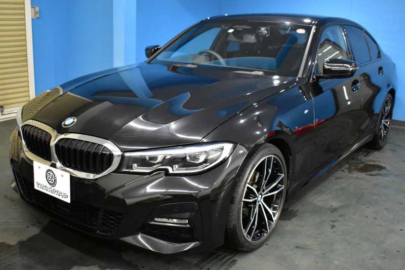 BMW 3シリーズ 320i Mｽﾎﾟｰﾂ ﾃﾞﾋﾞｭｰ&ｺﾝﾌｫｰﾄP ﾋｰﾀｰ付黒革 追従ACC  HUD  LCW 19AW 衝突軽減B 車線逸脱&歩行者警告 ﾗｲﾌﾞｺｯｸﾋﾟｯﾄ ｱｯﾌﾟﾙｶｰﾌﾟﾚｲ Bｶﾒﾗ 電動ﾄﾗﾝｸ ﾜｲﾔﾚｽ充電 社外ﾌﾙｾｸﾞ  ｳｯﾄﾞｲﾝﾃﾘｱ 2年保証