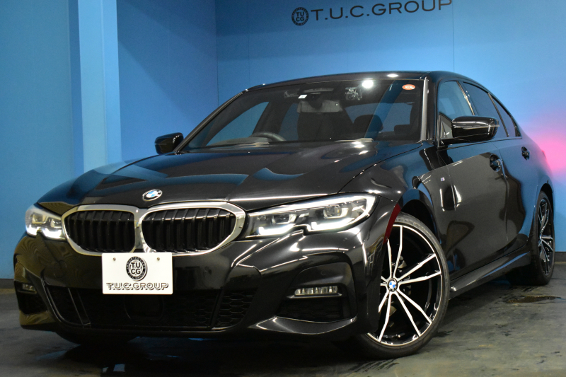 BMW 3シリーズ 320i Mｽﾎﾟｰﾂ ﾃﾞﾋﾞｭｰ&ｺﾝﾌｫｰﾄP ﾋｰﾀｰ付黒革 追従ACC  HUD  LCW 19AW 衝突軽減B 車線逸脱&歩行者警告 ﾗｲﾌﾞｺｯｸﾋﾟｯﾄ ｱｯﾌﾟﾙｶｰﾌﾟﾚｲ Bｶﾒﾗ 電動ﾄﾗﾝｸ ﾜｲﾔﾚｽ充電 社外ﾌﾙｾｸﾞ  ｳｯﾄﾞｲﾝﾃﾘｱ 2年保証