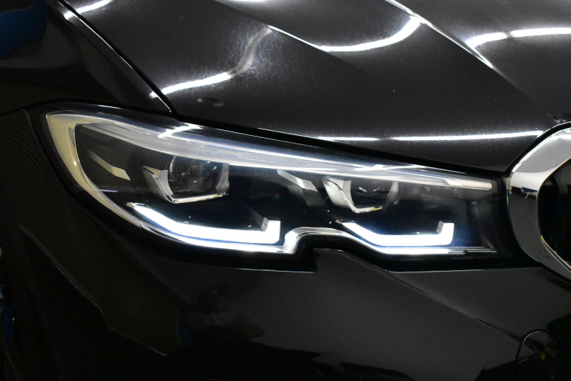 BMW 3シリーズ 320i Mｽﾎﾟｰﾂ ﾃﾞﾋﾞｭｰ&ｺﾝﾌｫｰﾄP ﾋｰﾀｰ付黒革 追従ACC  HUD  LCW 19AW 衝突軽減B 車線逸脱&歩行者警告 ﾗｲﾌﾞｺｯｸﾋﾟｯﾄ ｱｯﾌﾟﾙｶｰﾌﾟﾚｲ Bｶﾒﾗ 電動ﾄﾗﾝｸ ﾜｲﾔﾚｽ充電 社外ﾌﾙｾｸﾞ  ｳｯﾄﾞｲﾝﾃﾘｱ 2年保証