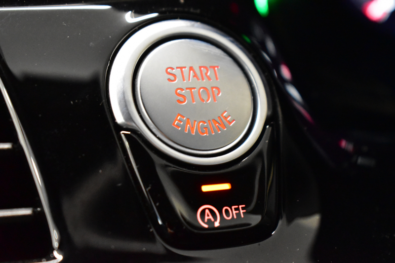 BMW 6シリーズ 630iｸﾞﾗﾝﾂｰﾘｽﾓ Mｽﾎﾟｰﾂ ﾊﾟﾉﾗﾏｻﾝﾙｰﾌ 全席ﾋｰﾀｰ付黒革 全面液晶ﾒｰﾀｰ ﾊｰﾏﾝｶｰﾄﾞﾝ 4ｿﾞｰﾝAC LEDﾍｯﾄﾞﾗｲﾄ 追従ACC HUD 衝突軽減ﾌﾞﾚｰｷ 車線変更&逸脱&歩行者警告 ﾀｯﾁﾊﾟﾈﾙﾅﾋﾞ全周囲ｶﾒﾗ3Dﾋﾞｭｰ 電動Rｹﾞｰﾄ 2年保証