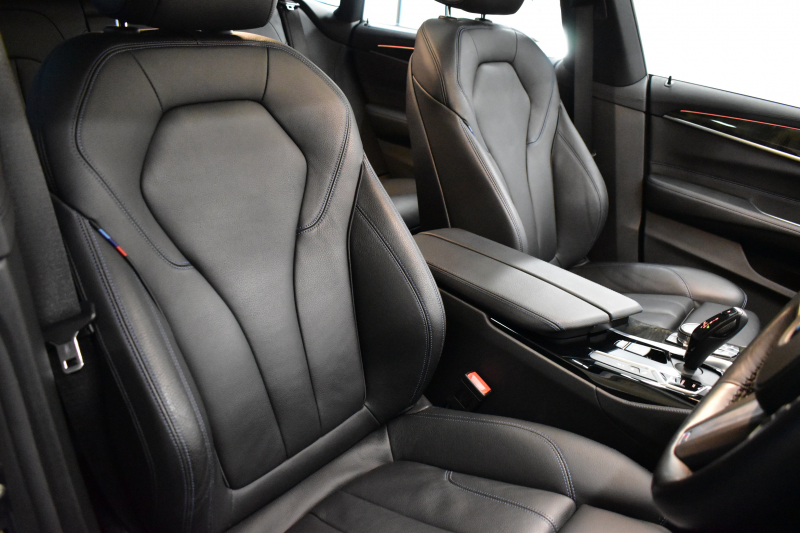 BMW 6シリーズ 630iｸﾞﾗﾝﾂｰﾘｽﾓ Mｽﾎﾟｰﾂ ﾊﾟﾉﾗﾏｻﾝﾙｰﾌ 全席ﾋｰﾀｰ付黒革 全面液晶ﾒｰﾀｰ ﾊｰﾏﾝｶｰﾄﾞﾝ 4ｿﾞｰﾝAC LEDﾍｯﾄﾞﾗｲﾄ 追従ACC HUD 衝突軽減ﾌﾞﾚｰｷ 車線変更&逸脱&歩行者警告 ﾀｯﾁﾊﾟﾈﾙﾅﾋﾞ全周囲ｶﾒﾗ3Dﾋﾞｭｰ 電動Rｹﾞｰﾄ 2年保証