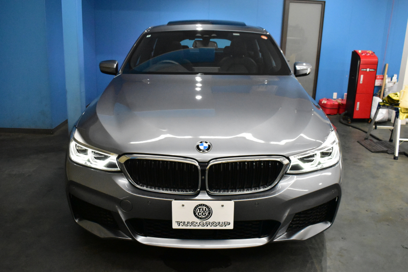 BMW 6シリーズ 630iｸﾞﾗﾝﾂｰﾘｽﾓ Mｽﾎﾟｰﾂ ﾊﾟﾉﾗﾏｻﾝﾙｰﾌ 全席ﾋｰﾀｰ付黒革 全面液晶ﾒｰﾀｰ ﾊｰﾏﾝｶｰﾄﾞﾝ 4ｿﾞｰﾝAC LEDﾍｯﾄﾞﾗｲﾄ 追従ACC HUD 衝突軽減ﾌﾞﾚｰｷ 車線変更&逸脱&歩行者警告 ﾀｯﾁﾊﾟﾈﾙﾅﾋﾞ全周囲ｶﾒﾗ3Dﾋﾞｭｰ 電動Rｹﾞｰﾄ 2年保証