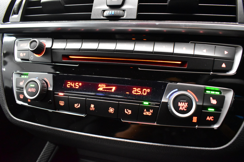 BMW Mシリーズ M2 ｺﾝﾍﾟﾃｨｼｮﾝ MDCT 7速DCT LCI後期  ﾊｰﾏﾝｶｰﾄﾞﾝ 専用410馬力ｴﾝｼﾞﾝ LEDﾍｯﾄﾞﾗｲﾄ&ﾃｰﾙ ﾋｰﾀｰ付黒革 ﾀｯﾁﾊﾟﾈﾙHDDﾅﾋﾞBｶﾒﾗ 19AW 衝突軽減ﾌﾞﾚｰｷ 車線逸脱＆歩行者警告  Mｼｰﾄﾍﾞﾙﾄ 2年保証