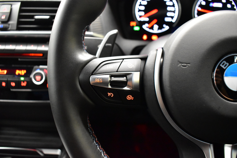BMW Mシリーズ M2 ｺﾝﾍﾟﾃｨｼｮﾝ MDCT 7速DCT LCI後期  ﾊｰﾏﾝｶｰﾄﾞﾝ 専用410馬力ｴﾝｼﾞﾝ LEDﾍｯﾄﾞﾗｲﾄ&ﾃｰﾙ ﾋｰﾀｰ付黒革 ﾀｯﾁﾊﾟﾈﾙHDDﾅﾋﾞBｶﾒﾗ 19AW 衝突軽減ﾌﾞﾚｰｷ 車線逸脱＆歩行者警告  Mｼｰﾄﾍﾞﾙﾄ 2年保証