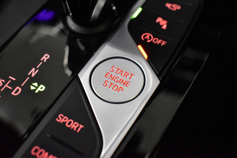 BMW X3 M40i ｾﾚｸﾄﾊﾟｯｹｰｼﾞ LCI後期 1ｵｰﾅｰ 変更後ﾃﾞｻﾞｲﾝLEDﾍｯﾄﾞﾗｲﾄ&ﾃｰﾙ ﾊﾟﾉﾗﾏｻﾝﾙｰﾌ ﾗｲﾌﾞｺｸﾋﾟｯﾄ 可変Mｻｽ 全席ﾋｰﾀｰ付ﾓｶﾚｻﾞｰ ﾊｰﾏﾝｶｰﾄﾞﾝ 20AW 追従ACC HUD ﾀｯﾁﾊﾟﾈﾙﾅﾋﾞ ﾌﾙｾｸﾞ 全周囲ｶﾒﾗ3Dﾋﾞｭｰ 電動Rｹﾞｰﾄ 2年保証