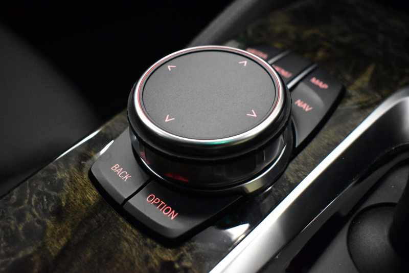 BMW 5シリーズ 523iﾂｰﾘﾝｸﾞ Mｽﾎﾟｰﾂ ｲﾉﾍﾞｰｼｮﾝ&ﾊｲﾗｲﾝP 全席ﾋｰﾀｰ付黒革 ｼﾞｪｽﾁｬｰC付ﾀｯﾁﾊﾟﾈﾙHDDﾅﾋﾞ 全周囲ｶﾒﾗ ﾜｲﾔﾚｽ充電 液晶ﾒｰﾀｰ 追従ACC HUD ｱﾀﾞﾌﾟﾃｨﾌﾞLEDﾍｯﾄﾞﾗｲﾄ 車線変更&逸脱&歩行者警告 19AW  2年保証