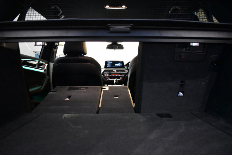 BMW 5シリーズ 523iﾂｰﾘﾝｸﾞ Mｽﾎﾟｰﾂ ｲﾉﾍﾞｰｼｮﾝ&ﾊｲﾗｲﾝP 全席ﾋｰﾀｰ付黒革 ｼﾞｪｽﾁｬｰC付ﾀｯﾁﾊﾟﾈﾙHDDﾅﾋﾞ 全周囲ｶﾒﾗ ﾜｲﾔﾚｽ充電 液晶ﾒｰﾀｰ 追従ACC HUD ｱﾀﾞﾌﾟﾃｨﾌﾞLEDﾍｯﾄﾞﾗｲﾄ 車線変更&逸脱&歩行者警告 19AW  2年保証