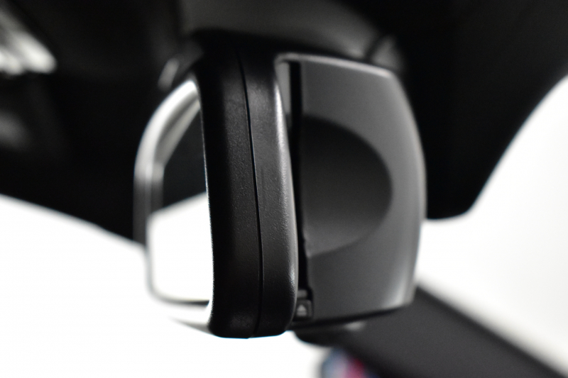 BMW 5シリーズ 523iﾂｰﾘﾝｸﾞ Mｽﾎﾟｰﾂ ｲﾉﾍﾞｰｼｮﾝ&ﾊｲﾗｲﾝP 全席ﾋｰﾀｰ付黒革 ｼﾞｪｽﾁｬｰC付ﾀｯﾁﾊﾟﾈﾙHDDﾅﾋﾞ 全周囲ｶﾒﾗ ﾜｲﾔﾚｽ充電 液晶ﾒｰﾀｰ 追従ACC HUD ｱﾀﾞﾌﾟﾃｨﾌﾞLEDﾍｯﾄﾞﾗｲﾄ 車線変更&逸脱&歩行者警告 19AW  2年保証