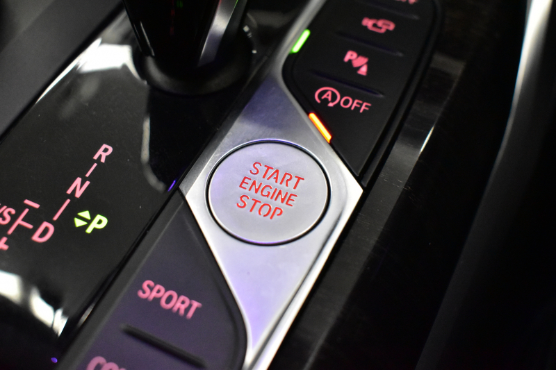 BMW 3シリーズ 330i Mｽﾎﾟｰﾂ 高出力ﾓﾃﾞﾙ ﾌｧｽﾄﾄﾗｯｸ&ﾊｲﾗｲﾝ&ｺﾝﾌｫｰﾄP ﾋｰﾀｰ付黒革 可変Mｻｽ 19AW Mｽﾎﾟｰﾂﾌﾞﾚｰｷ&ﾃﾞﾌ ACC HUD 全周囲ｶﾒﾗ ﾗｲﾌﾞｺｯｸﾋﾟｯﾄ ﾀｯﾁﾊﾟﾈﾙﾅﾋﾞｱｯﾌﾟﾙｶｰﾌﾟﾚｲ 電動ﾄﾗﾝｸ ｳｯﾄﾞｲﾝﾃﾘｱ 2年保証