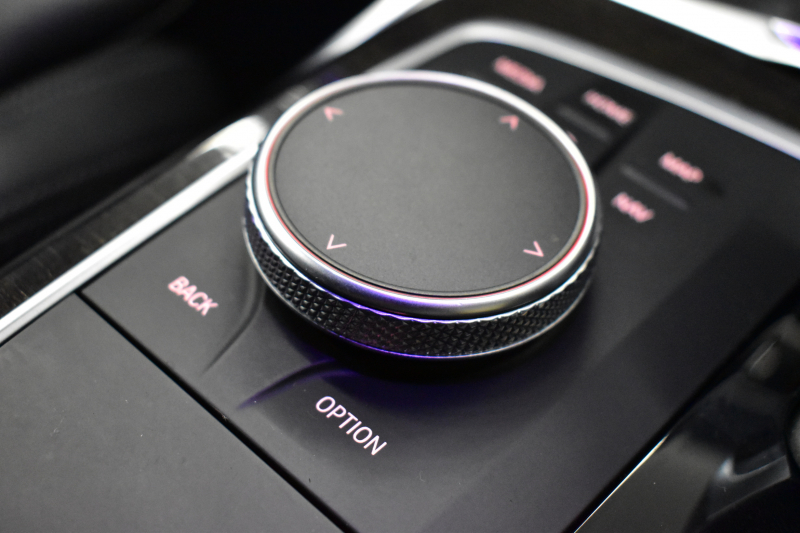 BMW 3シリーズ 330i Mｽﾎﾟｰﾂ 高出力ﾓﾃﾞﾙ ﾌｧｽﾄﾄﾗｯｸ&ﾊｲﾗｲﾝ&ｺﾝﾌｫｰﾄP ﾋｰﾀｰ付黒革 可変Mｻｽ 19AW Mｽﾎﾟｰﾂﾌﾞﾚｰｷ&ﾃﾞﾌ ACC HUD 全周囲ｶﾒﾗ ﾗｲﾌﾞｺｯｸﾋﾟｯﾄ ﾀｯﾁﾊﾟﾈﾙﾅﾋﾞｱｯﾌﾟﾙｶｰﾌﾟﾚｲ 電動ﾄﾗﾝｸ ｳｯﾄﾞｲﾝﾃﾘｱ 2年保証