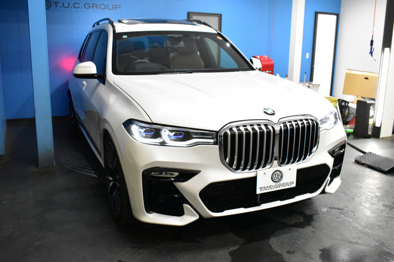 BMW X7 xDrive 35d Mｽﾎﾟｰﾂ  6人乗り ｳｪﾙﾈｽP ｽｶｲﾗｳﾝｼﾞﾊﾟﾉﾗﾏｻﾝR  ﾘｱｼｰﾄｴﾝﾀｰﾃｲﾝﾒﾝﾄ  ﾚｰｻﾞｰLED 全席ﾋｰﾀｰ付茶革 Fﾏｯｻｰｼﾞ&ﾍﾞﾝﾁ ﾊｰﾏﾝｶｰﾄﾞﾝ 22AW  ACC HUD ｼﾙﾊﾞｰｸﾞﾚｰｳｯﾄﾞﾄﾘﾑ ﾗｲﾌﾞｺｸﾋﾟｯﾄ ﾀｯﾁﾊﾟﾈﾙﾅﾋﾞTV全周囲ｶﾒﾗ 2年保証