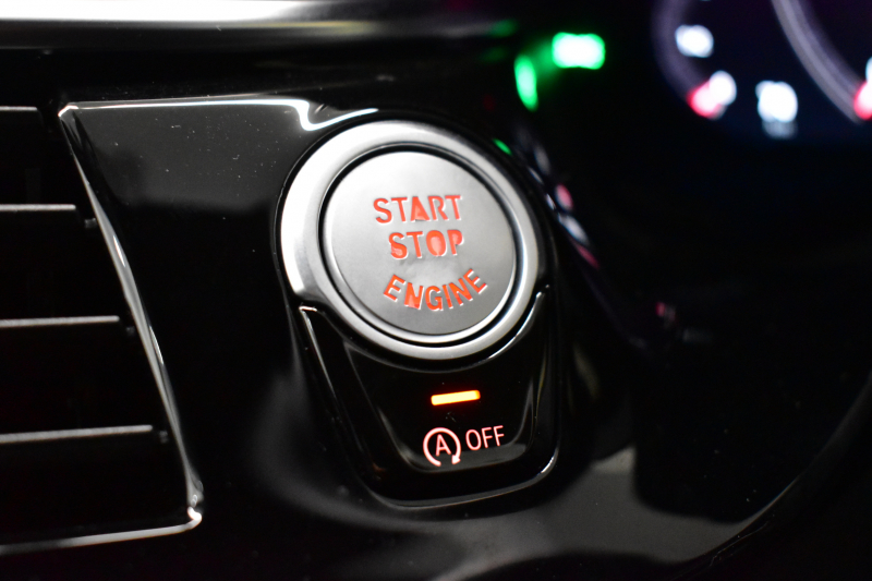 BMW 5シリーズ 530i Mｽﾎﾟｰﾂ ﾊｲﾗｲﾝP 型式変更後（JR20） 高出力ﾓﾃﾞﾙ 全面液晶ﾒｰﾀｰ  全席ﾋｰﾀｰ付黒革 LEDﾍｯﾄﾞﾗｲﾄ 追従ACC HUD Mｽﾎﾟｰﾂﾌﾞﾚｰｷ 19AW 車線変更警告 ﾀｯﾁﾊﾟﾈﾙ対応iﾄﾞﾗｲﾌﾞHDDﾅﾋﾞﾌﾙｾｸﾞ全周囲ｶﾒﾗ 3Dﾋﾞｭｰ 電動ﾄﾗﾝｸ 2年保証