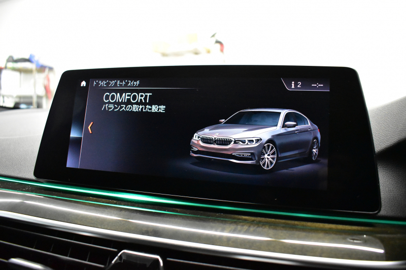 BMW 5シリーズ 530i Mｽﾎﾟｰﾂ ﾊｲﾗｲﾝP 型式変更後（JR20） 高出力ﾓﾃﾞﾙ 全面液晶ﾒｰﾀｰ  全席ﾋｰﾀｰ付黒革 LEDﾍｯﾄﾞﾗｲﾄ 追従ACC HUD Mｽﾎﾟｰﾂﾌﾞﾚｰｷ 19AW 車線変更警告 ﾀｯﾁﾊﾟﾈﾙ対応iﾄﾞﾗｲﾌﾞHDDﾅﾋﾞﾌﾙｾｸﾞ全周囲ｶﾒﾗ 3Dﾋﾞｭｰ 電動ﾄﾗﾝｸ 2年保証