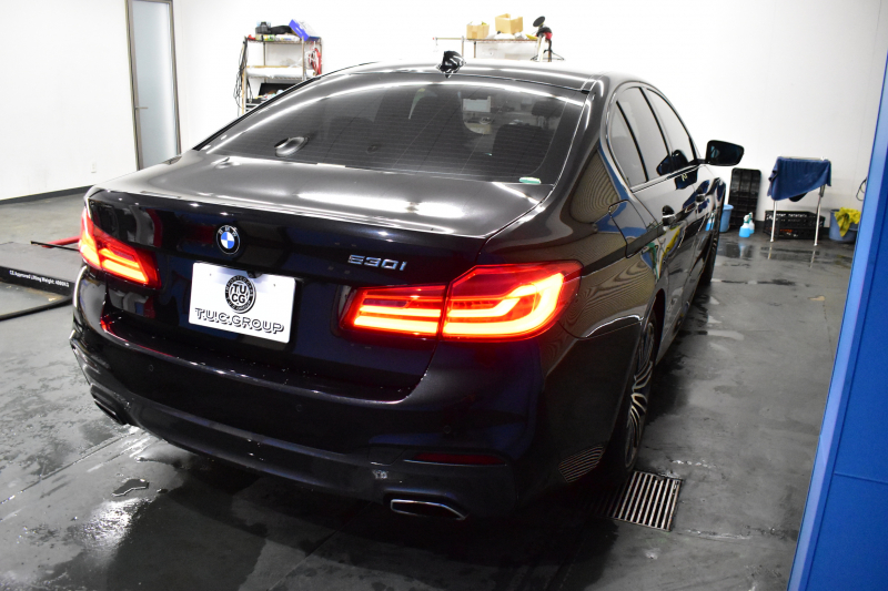 BMW 5シリーズ 530i Mｽﾎﾟｰﾂ ﾊｲﾗｲﾝP 型式変更後（JR20） 高出力ﾓﾃﾞﾙ 全面液晶ﾒｰﾀｰ  全席ﾋｰﾀｰ付黒革 LEDﾍｯﾄﾞﾗｲﾄ 追従ACC HUD Mｽﾎﾟｰﾂﾌﾞﾚｰｷ 19AW 車線変更警告 ﾀｯﾁﾊﾟﾈﾙ対応iﾄﾞﾗｲﾌﾞHDDﾅﾋﾞﾌﾙｾｸﾞ全周囲ｶﾒﾗ 3Dﾋﾞｭｰ 電動ﾄﾗﾝｸ 2年保証