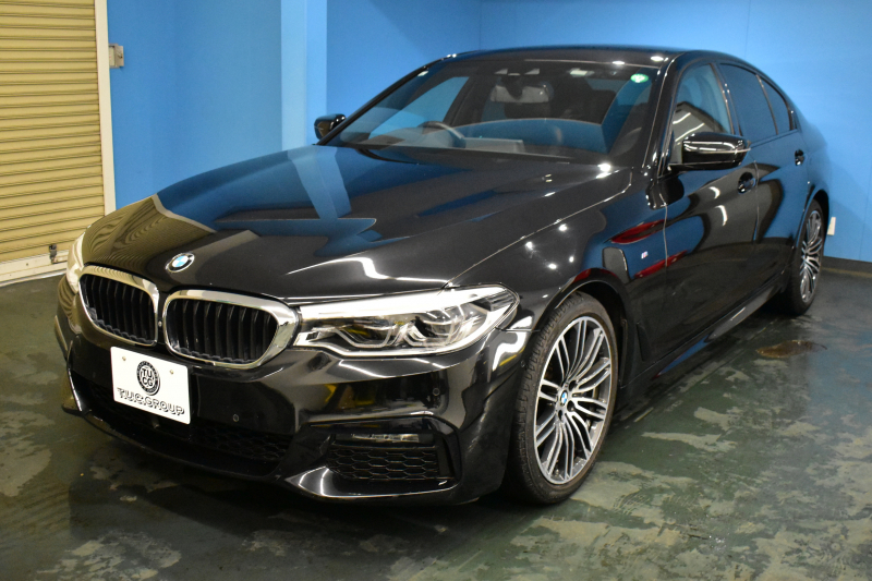 BMW 5シリーズ 530i Mｽﾎﾟｰﾂ ﾊｲﾗｲﾝP 型式変更後（JR20） 高出力ﾓﾃﾞﾙ 全面液晶ﾒｰﾀｰ  全席ﾋｰﾀｰ付黒革 LEDﾍｯﾄﾞﾗｲﾄ 追従ACC HUD Mｽﾎﾟｰﾂﾌﾞﾚｰｷ 19AW 車線変更警告 ﾀｯﾁﾊﾟﾈﾙ対応iﾄﾞﾗｲﾌﾞHDDﾅﾋﾞﾌﾙｾｸﾞ全周囲ｶﾒﾗ 3Dﾋﾞｭｰ 電動ﾄﾗﾝｸ 2年保証