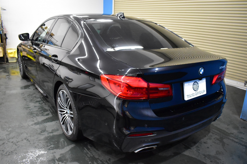 BMW 5シリーズ 530i Mｽﾎﾟｰﾂ ﾊｲﾗｲﾝP 型式変更後（JR20） 高出力ﾓﾃﾞﾙ 全面液晶ﾒｰﾀｰ  全席ﾋｰﾀｰ付黒革 LEDﾍｯﾄﾞﾗｲﾄ 追従ACC HUD Mｽﾎﾟｰﾂﾌﾞﾚｰｷ 19AW 車線変更警告 ﾀｯﾁﾊﾟﾈﾙ対応iﾄﾞﾗｲﾌﾞHDDﾅﾋﾞﾌﾙｾｸﾞ全周囲ｶﾒﾗ 3Dﾋﾞｭｰ 電動ﾄﾗﾝｸ 2年保証