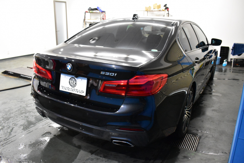 BMW 5シリーズ 530i Mｽﾎﾟｰﾂ ﾊｲﾗｲﾝP 型式変更後（JR20） 高出力ﾓﾃﾞﾙ 全面液晶ﾒｰﾀｰ  全席ﾋｰﾀｰ付黒革 LEDﾍｯﾄﾞﾗｲﾄ 追従ACC HUD Mｽﾎﾟｰﾂﾌﾞﾚｰｷ 19AW 車線変更警告 ﾀｯﾁﾊﾟﾈﾙ対応iﾄﾞﾗｲﾌﾞHDDﾅﾋﾞﾌﾙｾｸﾞ全周囲ｶﾒﾗ 3Dﾋﾞｭｰ 電動ﾄﾗﾝｸ 2年保証