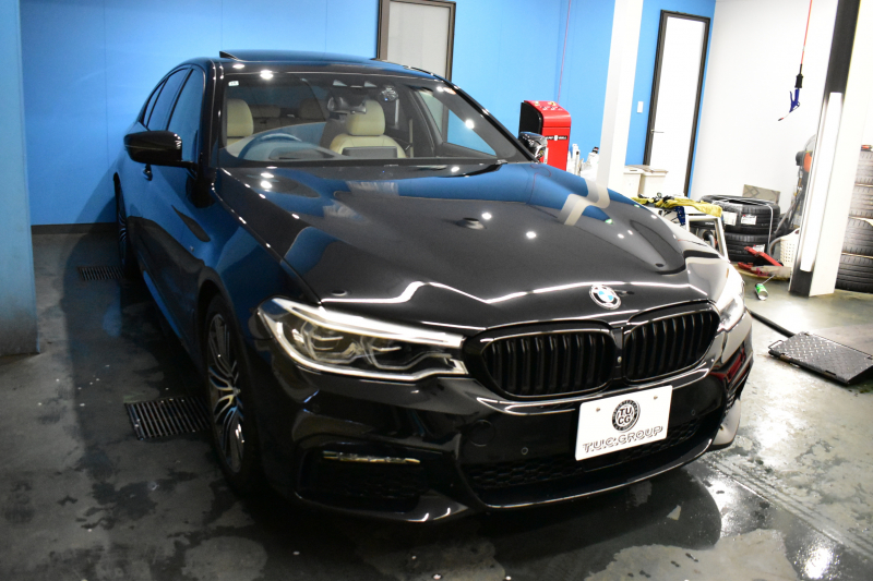 BMW 5シリーズ 523i Mｽﾎﾟｰﾂ ｻﾝﾙｰﾌ ｲﾉﾍﾞｰｼｮﾝ&ﾊｲﾗｲﾝP ｱﾀﾞﾌﾟﾃｨﾌﾞLEDﾍｯﾄﾞﾗｲﾄ 全席ﾋｰﾀｰ付白革 追従ACC HUD ｼﾞｪｽﾁｬｰC付ﾀｯﾁﾊﾟﾈﾙHDDﾅﾋﾞ全周囲ｶﾒﾗ ﾜｲﾔﾚｽ充電 車線変更&逸脱&歩行者警告 Pｱｼｽﾄ 液晶ﾒｰﾀｰ 19AW 2年保証