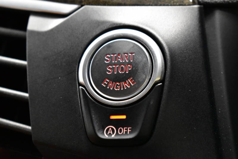 BMW X3 Xﾄﾞﾗｲﾌﾞ20d Mｽﾎﾟｰﾂ ｾﾚｸﾄ&ﾊｲﾗｲﾝP ﾊﾟﾉﾗﾏｻﾝR 型式変更後ﾓﾃﾞﾙ（UZ20） harman/kardon ﾗｲﾌﾞｺｯｸﾋﾟｯﾄ  20AW LEDﾍｯﾄﾞﾗｲﾄ 追従ACC HUD 全席ﾋｰﾀｰ付茶革 LCW ﾀｯﾁﾊﾟﾈﾙﾅﾋﾞﾌﾙｾｸﾞ全周囲ｶﾒﾗ3Dﾋﾞｭｰ  電動Rｹﾞｰﾄ ﾜｲﾔﾚｽ充電  2年保証