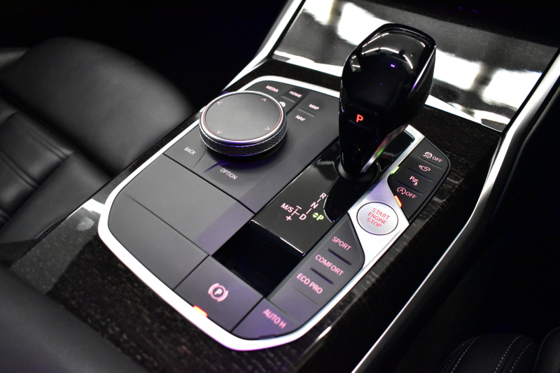 BMW 3シリーズ 330iﾂｰﾘﾝｸﾞ Mｽﾎﾟｰﾂ 高出力 ﾊｲﾗｲﾝ&ｺﾝﾌｫｰﾄP LEDﾍｯﾄﾞﾗｲﾄ ﾋｰﾀｰ付黒革 全周囲ｶﾒﾗ ACC Mｽﾎﾟｰﾂﾌﾞﾚｰｷ ﾀｯﾁﾊﾟﾈﾙﾅﾋﾞ ｱｯﾌﾟﾙｶｰﾌﾟﾚｲ 電動Rｹﾞｰﾄ ﾜｲﾔﾚｽ充電 18AW 2年保証