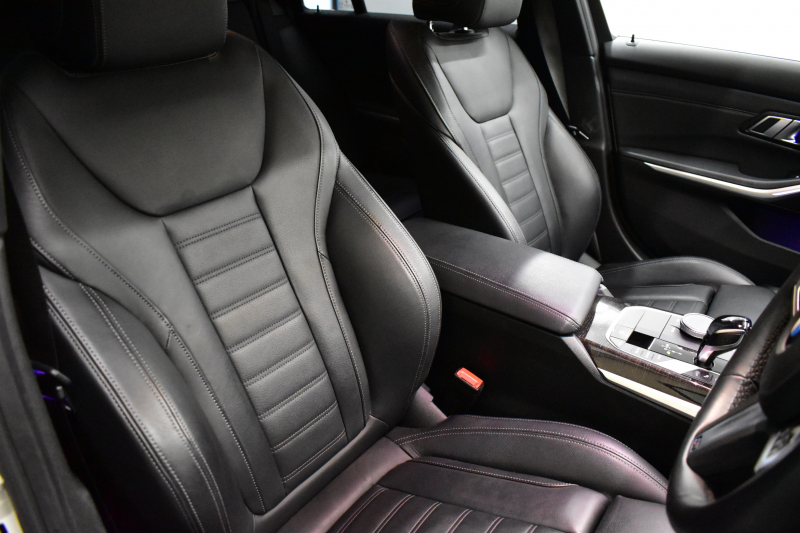 BMW 3シリーズ 330iﾂｰﾘﾝｸﾞ Mｽﾎﾟｰﾂ 高出力 ﾊｲﾗｲﾝ&ｺﾝﾌｫｰﾄP LEDﾍｯﾄﾞﾗｲﾄ ﾋｰﾀｰ付黒革 全周囲ｶﾒﾗ ACC Mｽﾎﾟｰﾂﾌﾞﾚｰｷ ﾀｯﾁﾊﾟﾈﾙﾅﾋﾞ ｱｯﾌﾟﾙｶｰﾌﾟﾚｲ 電動Rｹﾞｰﾄ ﾜｲﾔﾚｽ充電 18AW 2年保証