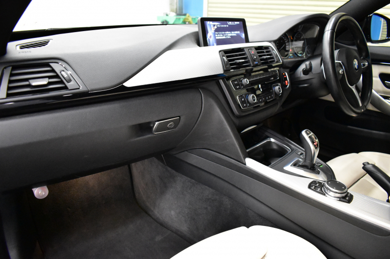 BMW 4シリーズ 435i ｸﾞﾗﾝｸｰﾍﾟ Mｽﾎﾟｰﾂ ｱﾄﾞﾊﾞﾝｽﾄﾞｱｸﾃｨﾌﾞｾｰﾌﾃｨｰP 追従ACC HUD LEDﾍｯﾄﾞﾗｲﾄ ﾋｰﾀｰ付白革 ﾀｯﾁﾊﾟｯﾄﾞ式iﾄﾞﾗｲﾌﾞﾅﾋﾞ 車線逸脱&歩行者警告 衝突軽減B 電動Rｹﾞｰﾄ  Bｶﾒﾗ 19AW 2年保証