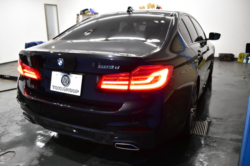 BMW 5シリーズ 523d Mｽﾎﾟｰﾂ ﾊｲﾗｲﾝP Indivi20AW 全席ﾋｰﾀｰ付ｱｲﾎﾞﾘｰﾚｻﾞｰ ACｼｭﾆｯﾂｧｰFﾘｯﾌﾟ LEDﾍｯﾄﾞﾗｲﾄ 追従ACC 液晶ﾒｰﾀｰ ﾀｯﾁﾊﾟﾈﾙ対応iﾄﾞﾗｲﾌﾞHDDﾅﾋﾞﾌﾙｾｸﾞ 全周囲ｶﾒﾗ3Dﾋﾞｭｰ 車線変更&逸脱警告 衝突軽減ﾌﾞﾚｰｷ 電動ﾄﾗﾝｸ 2年保証