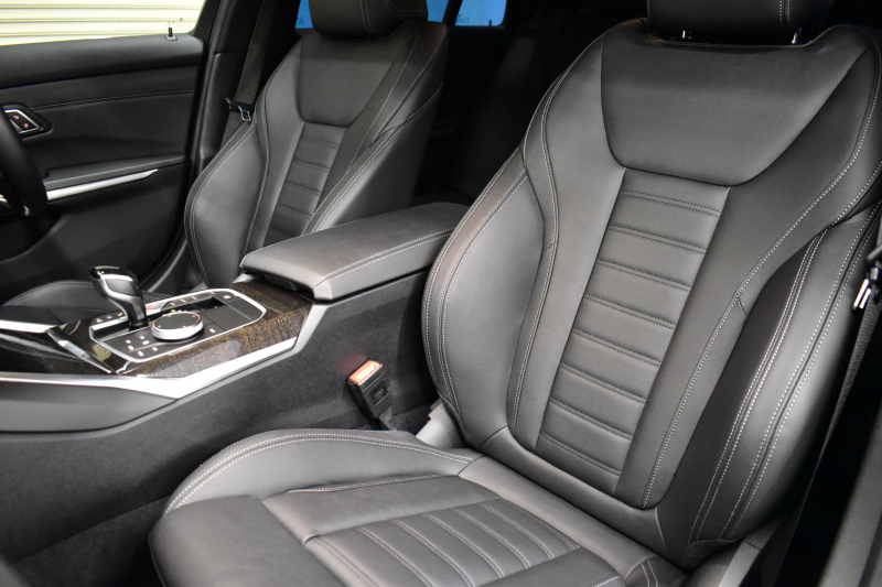 BMW 3シリーズ 320iﾂｰﾘﾝｸﾞ Mｽﾎﾟｰﾂ ﾊｲﾗｲﾝ&ｺﾝﾌｫｰﾄP LEDﾍｯﾄﾞﾗｲﾄ ﾋｰﾀｰ付黒革 全周囲ｶﾒﾗ ACC Mｽﾎﾟｰﾂﾌﾞﾚｰｷ ﾀｯﾁﾊﾟﾈﾙﾅﾋﾞ ﾗｲﾌﾞｺｸﾋﾟｯﾄ ｱｯﾌﾟﾙｶｰﾌﾟﾚｲ 電動Rｹﾞｰﾄ ﾜｲﾔﾚｽ充電 18AW 2年保証